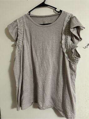 SHEIN Taupe Crochet-Trim Short Sleeve Top